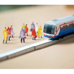 120 personnages miniatures...